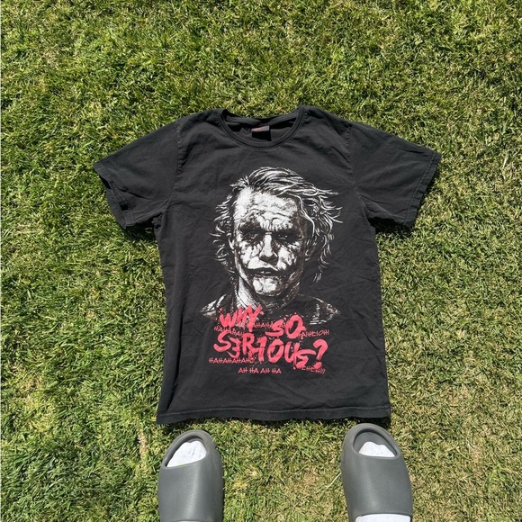 Why So Serious Joker Graphic Tee NWOT - Picture 1 of 3